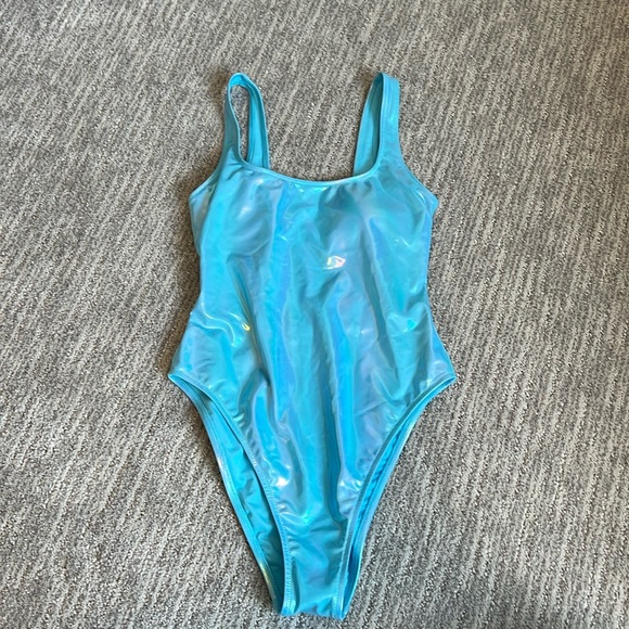 High shine one piece - Picture 1 of 5